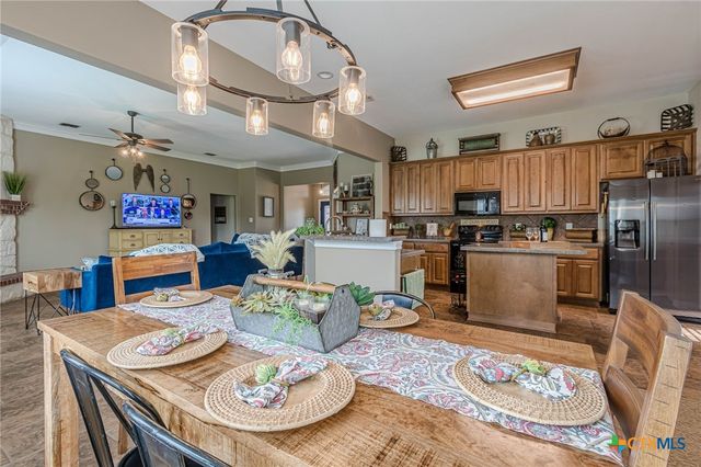 1021 Loma Verde Drive, New Braunfels, TX 78130