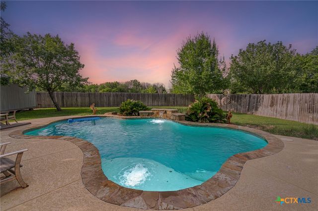 1021 Loma Verde Drive, New Braunfels, TX 78130