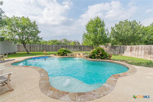 1021 Loma Verde Drive, New Braunfels, TX 78130