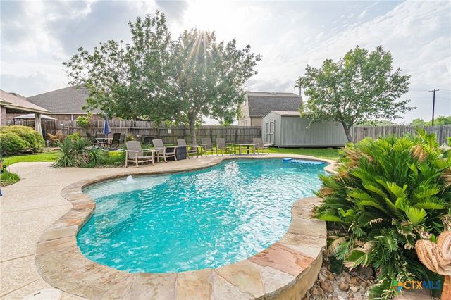 1021 Loma Verde Drive, New Braunfels, TX 78130