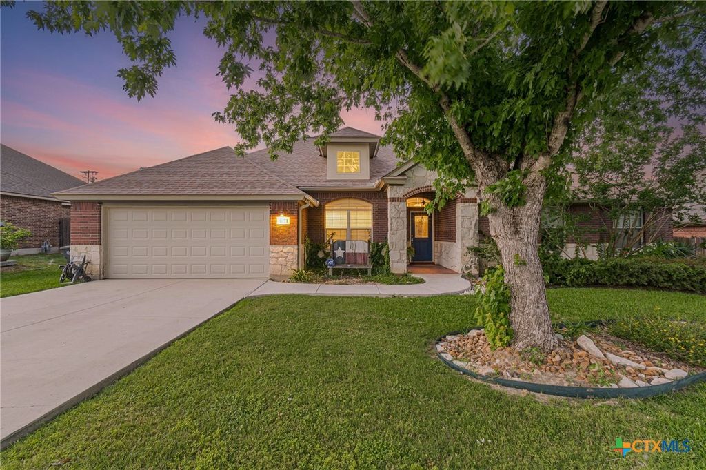 1021 Loma Verde Drive, New Braunfels, TX 78130