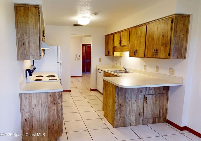 9017 Manchester Lane 21e, West Melbourne, FL 32904