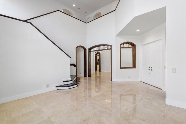 2013 Harbor View Circle, Weston, FL 33327