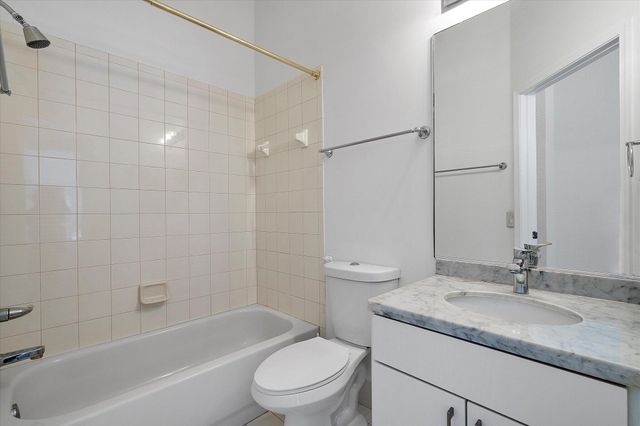 2013 Harbor View Circle, Weston, FL 33327