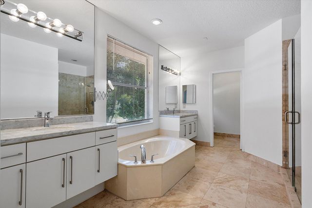 2013 Harbor View Circle, Weston, FL 33327