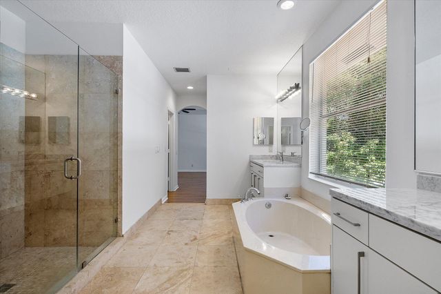 2013 Harbor View Circle, Weston, FL 33327