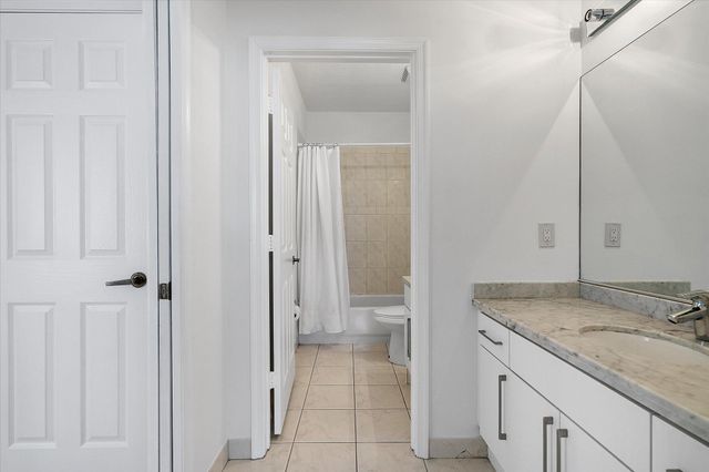 2013 Harbor View Circle, Weston, FL 33327