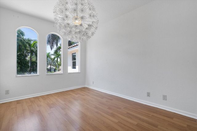 2013 Harbor View Circle, Weston, FL 33327