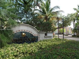 6801 SW 44th St 203, Miami, FL 33155