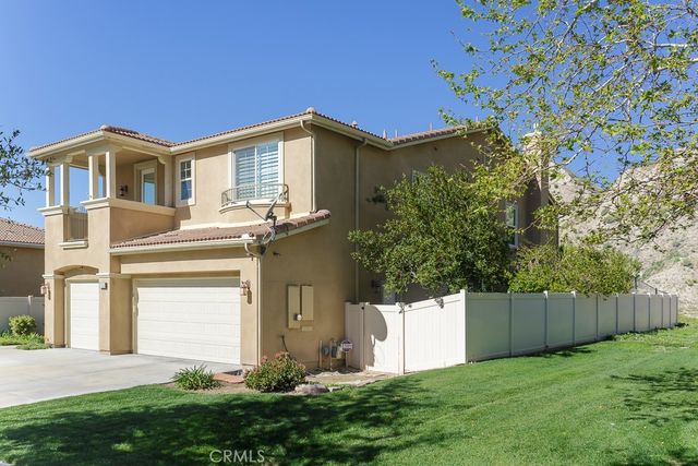 15503 Megan Drive, Canyon Country, CA 91387