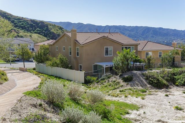 15503 Megan Drive, Canyon Country, CA 91387