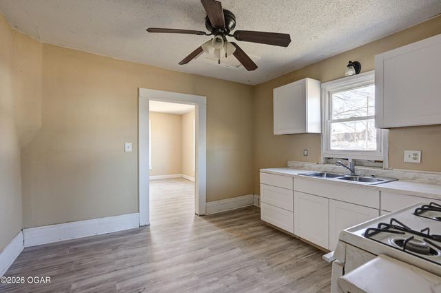 1417 W A Street, Joplin, MO 64801