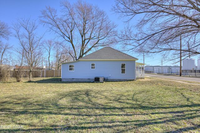 1417 W A Street, Joplin, MO 64801