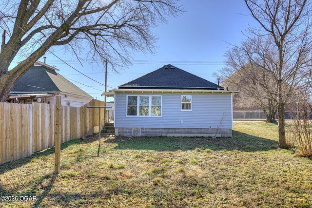 1417 W A Street, Joplin, MO 64801