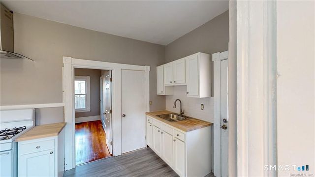 18 Woodruff Court, New Britain, CT 06053