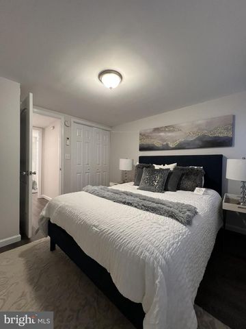 324 S CASTLE ST, Baltimore, MD 21231