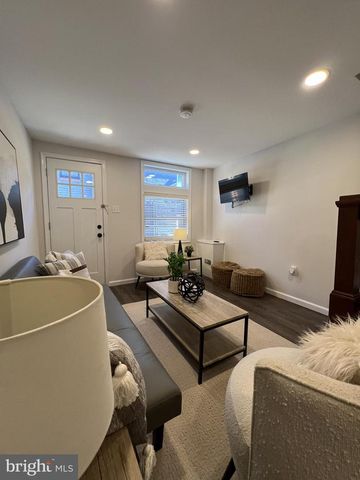 324 S CASTLE ST, Baltimore, MD 21231