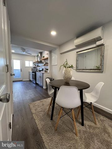 324 S CASTLE ST, Baltimore, MD 21231