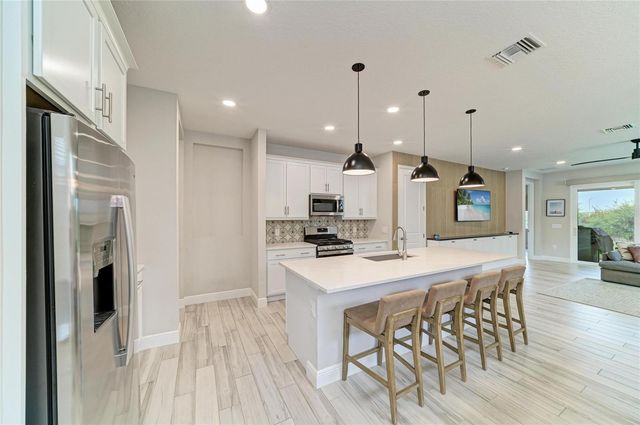 1079 WATERLINE COURT, Sarasota, FL 34240