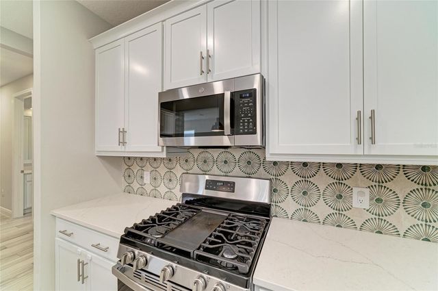 1079 WATERLINE COURT, Sarasota, FL 34240