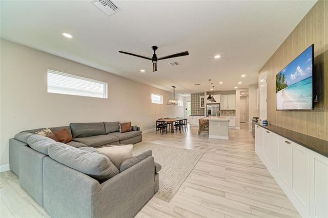 1079 WATERLINE COURT, Sarasota, FL 34240