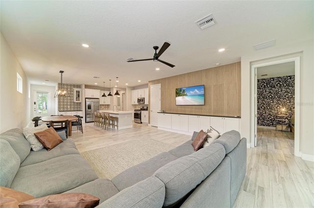 1079 WATERLINE COURT, Sarasota, FL 34240