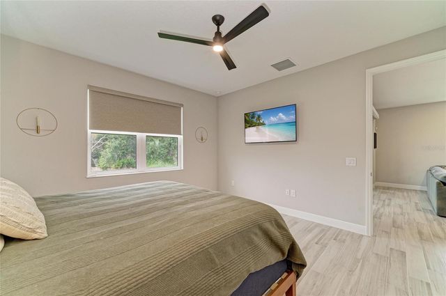 1079 WATERLINE COURT, Sarasota, FL 34240