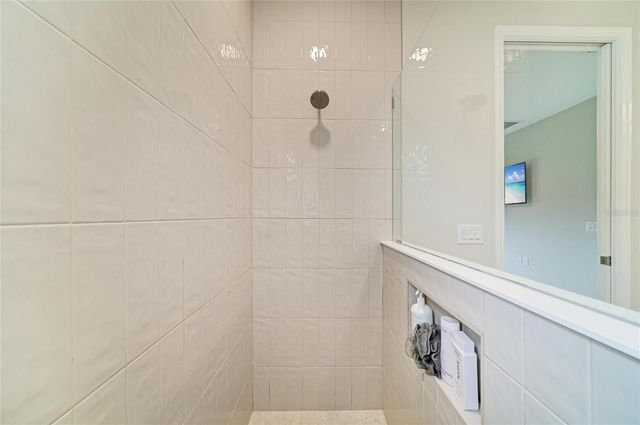 1079 WATERLINE COURT, Sarasota, FL 34240