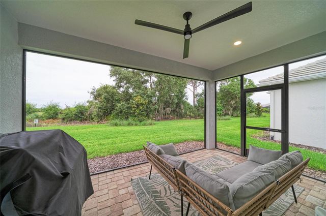 1079 WATERLINE COURT, Sarasota, FL 34240