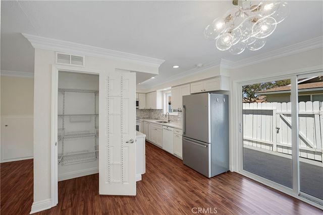 19868 Piccadilly Lane, Huntington Beach, CA 92646