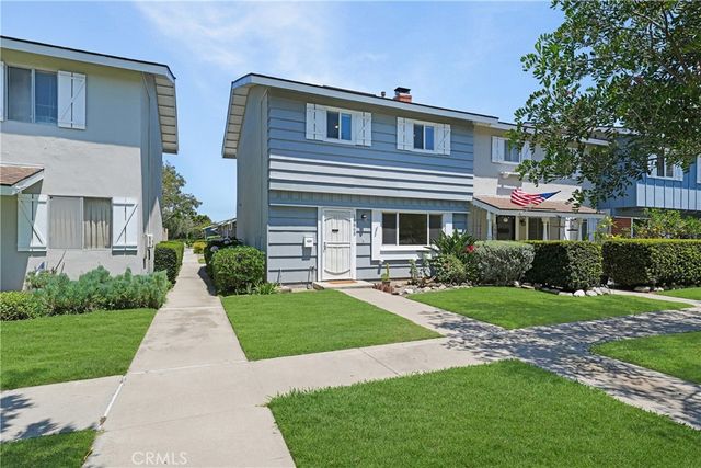 19868 Piccadilly Lane, Huntington Beach, CA 92646