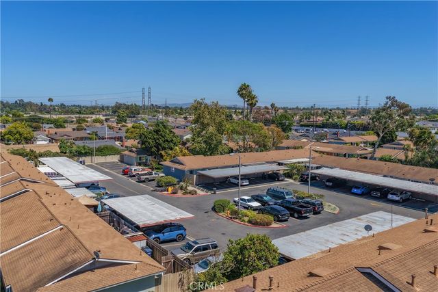 19868 Piccadilly Lane, Huntington Beach, CA 92646