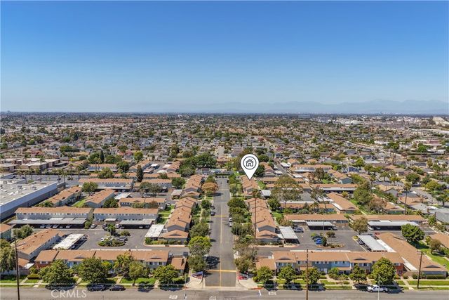19868 Piccadilly Lane, Huntington Beach, CA 92646