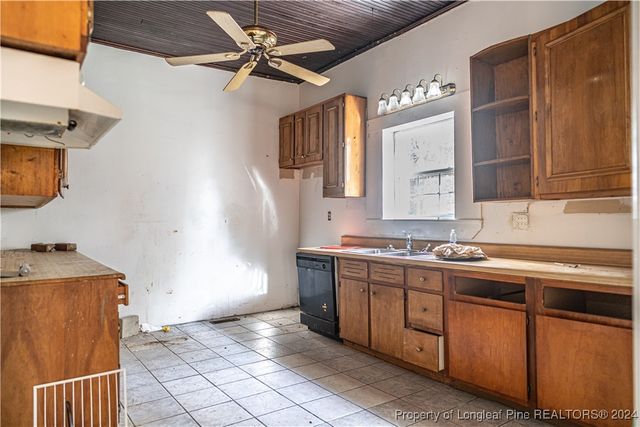 801 Monroe Street, Carthage, NC 28327