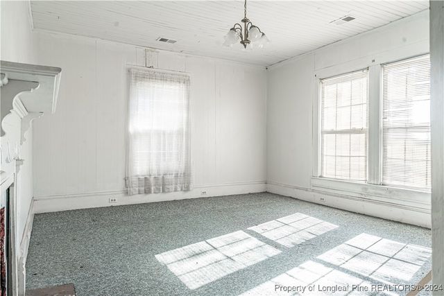 801 Monroe Street, Carthage, NC 28327