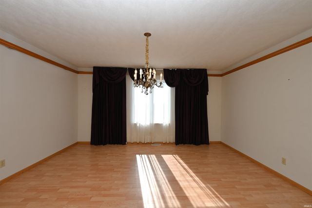 410 N 200 W, Winamac, IN 46996