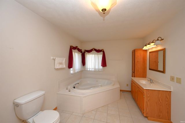 410 N 200 W, Winamac, IN 46996