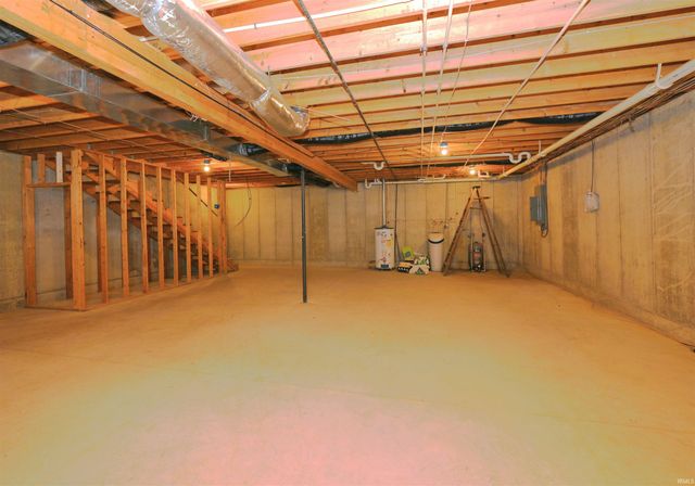 410 N 200 W, Winamac, IN 46996