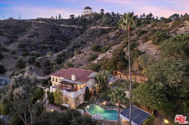 2856 Glendower Avenue, Los Angeles, CA 90027