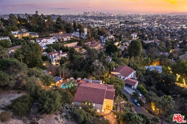 2856 Glendower Avenue, Los Angeles, CA 90027