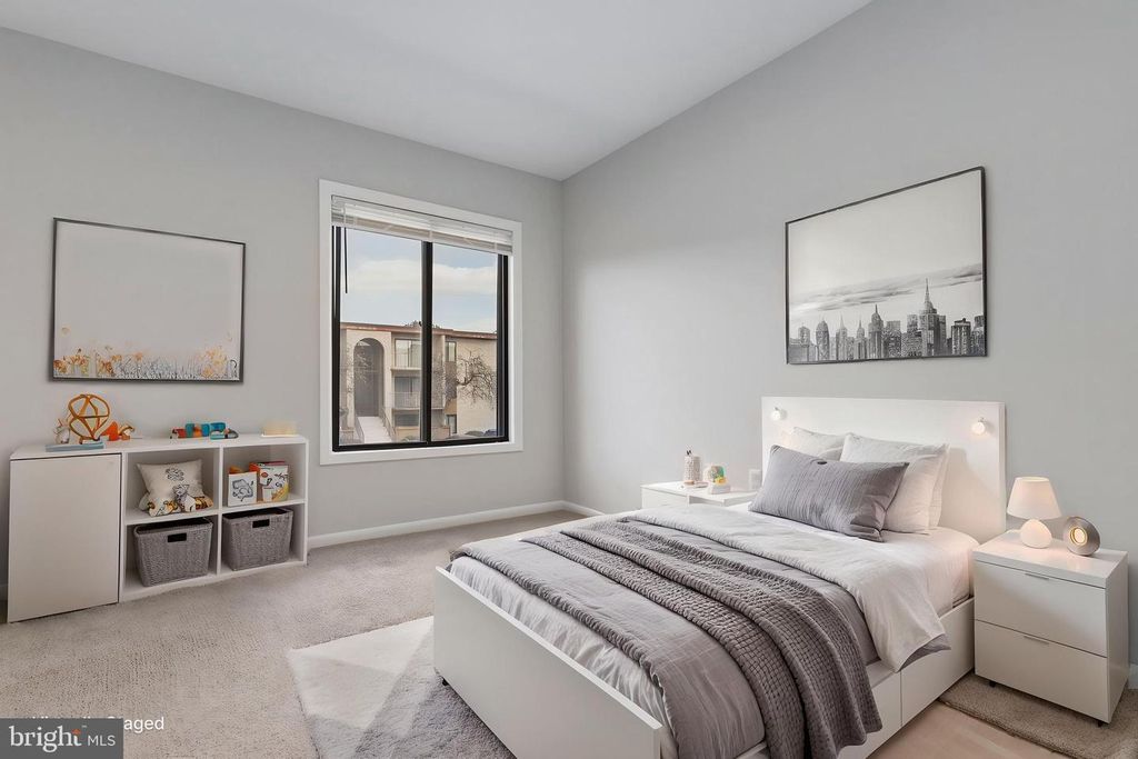 Image 18 of property listing at 6942 HANOVER PKWY #200, Greenbelt, MD 20770