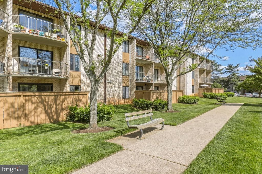 Image 34 of property listing at 6942 HANOVER PKWY #200, Greenbelt, MD 20770