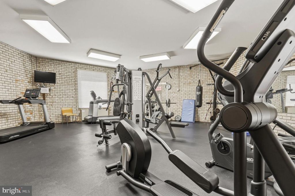Image 38 of property listing at 6942 HANOVER PKWY #200, Greenbelt, MD 20770