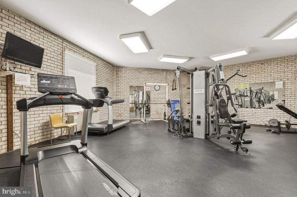 Image 39 of property listing at 6942 HANOVER PKWY #200, Greenbelt, MD 20770