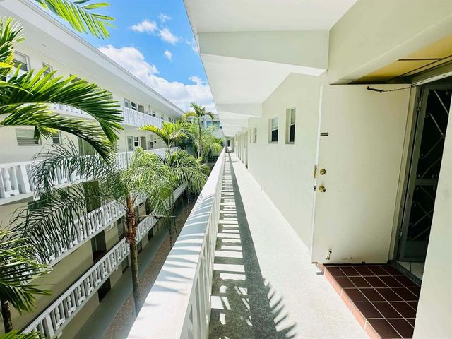 330 SE 2ND Street 404G, Hallandale Beach, FL 33009