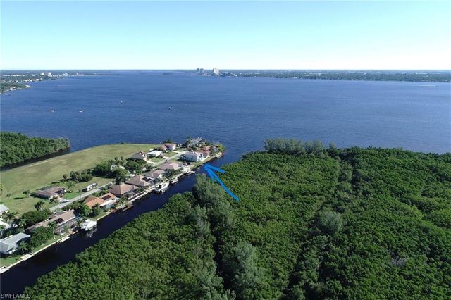 2368 Coral Point DR, Cape Coral, FL 33990