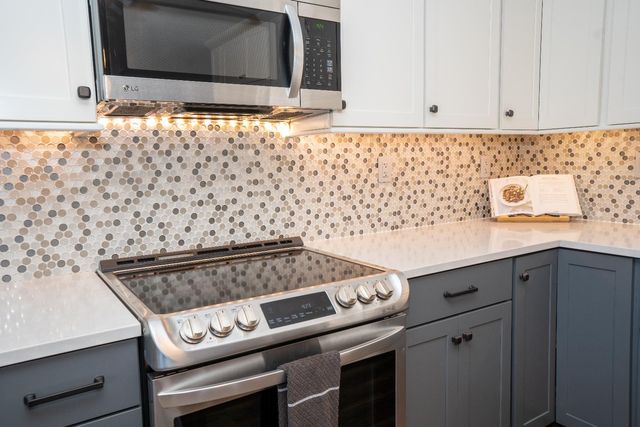 684 W Chennault Avenue, Clovis, CA 93611