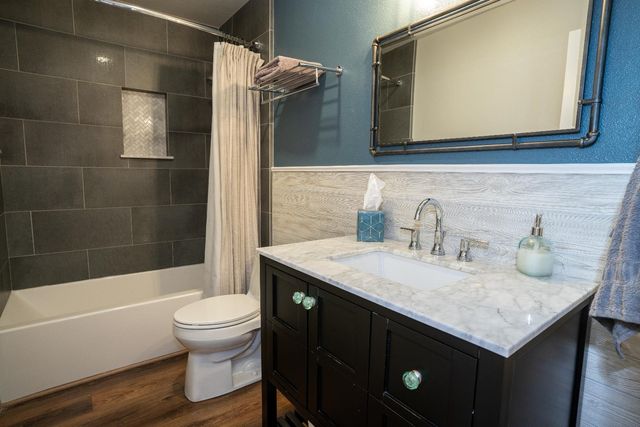 684 W Chennault Avenue, Clovis, CA 93611