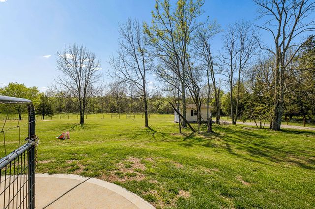 9640 Lascassas Pike, Lascassas, TN 37085
