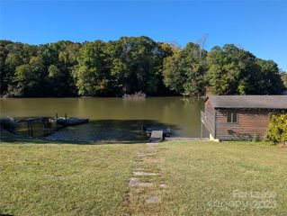 155 Hamptons Cove Road, Troutman, NC 28166